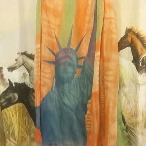 A cute statue of liberty scar.